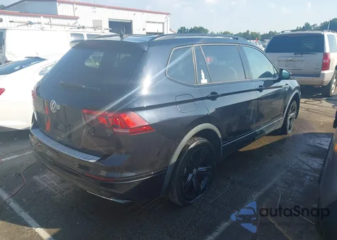 2019 Volkswagen Tiguan 2.0T Se/2.0T Sel/2.0T Sel R-Line/2.0T Sel R-Line Black z USA, uszkodzony, nr VIN 3VV3B7AX3KM135261